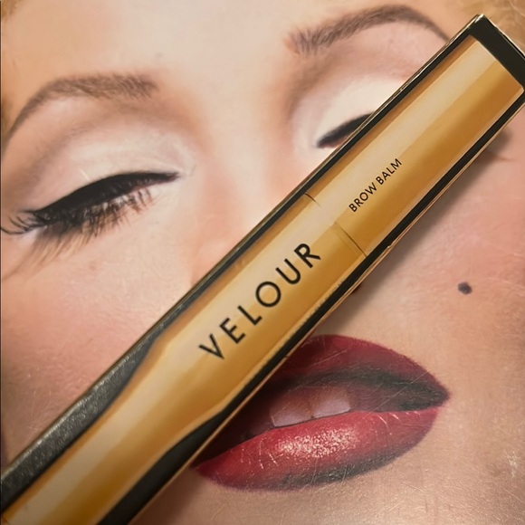 π«¦ππ»β’ 𫦠SEPHORA x VELOUR x Taupe Vibes π«¦β’ π
ππ» - Picture 1 of 10